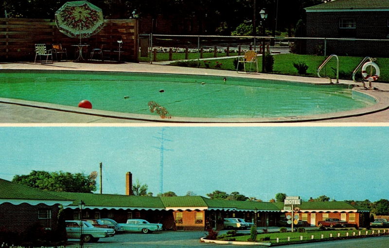 Riverside Motel & Marina (Riverside Motel) - Postcard